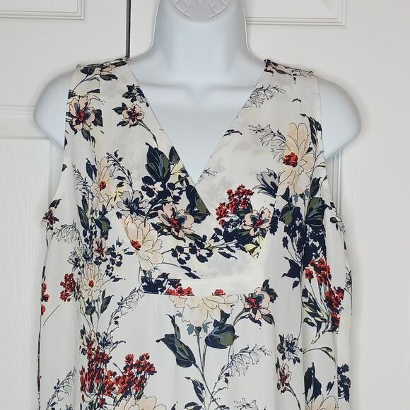 Loft Petites Sleeveless Floral Blouse NWOT - Picture 6 of 10